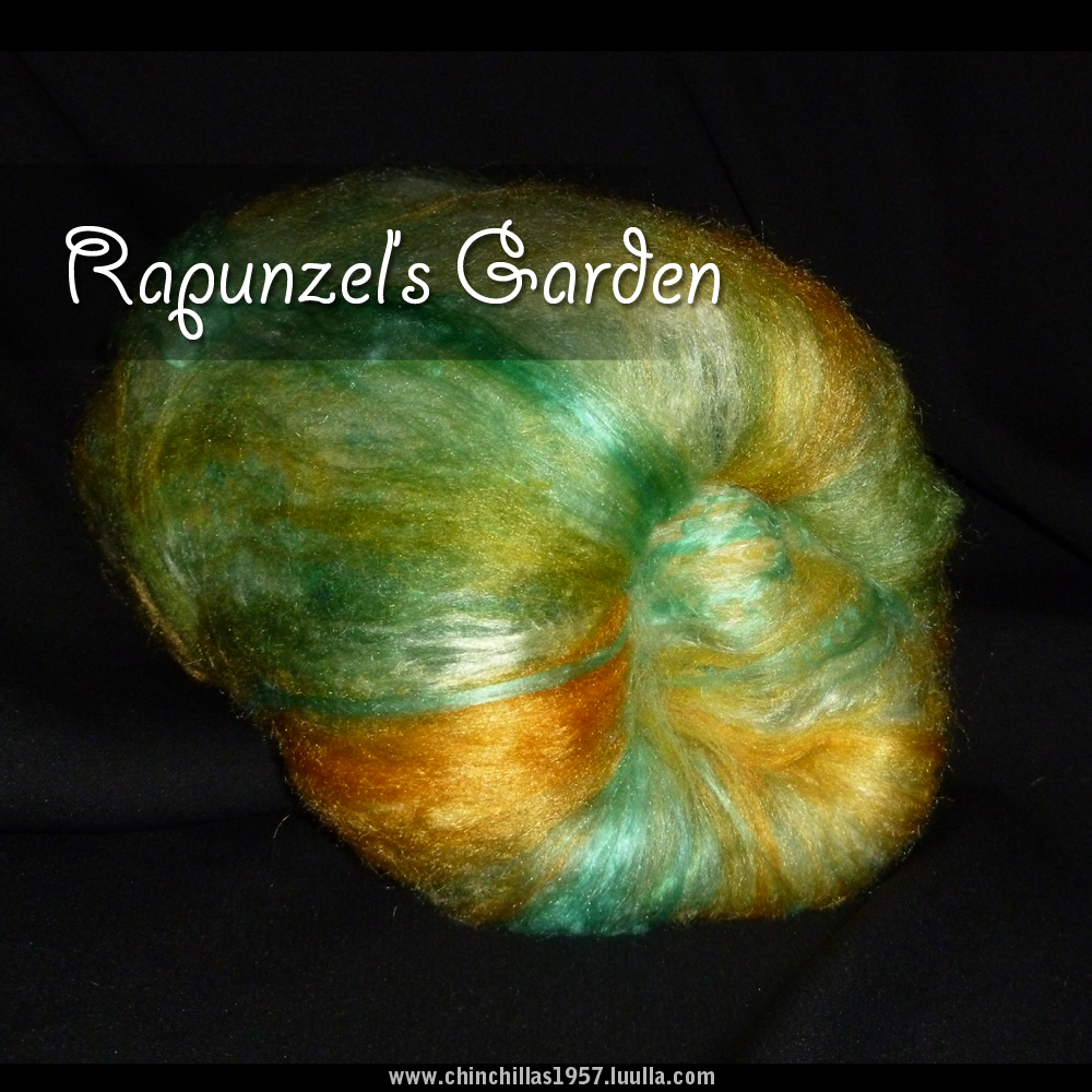 Spinning Batt – Rapunzel's Garden – 2.86 Oz